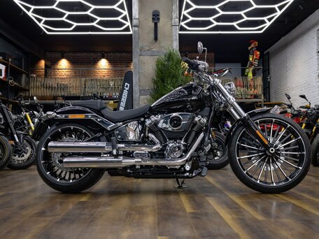 2026 Harley-Davidson Breakout, чёрный, 3290000 рублей, вид 2