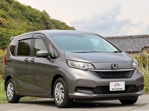 2022 Honda Freed II Рестайлинг, серый