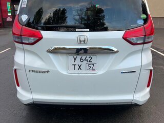 2016 Honda Freed+ II, белый, 1340000 рублей, вид 4