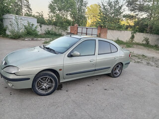 2003 Renault Megane I Рестайлинг, зелёный, 180000 рублей, вид 3