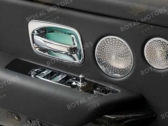 2025 Rolls-Royce Cullinan Black Badge I Рестайлинг (Series II), серый, 61900000 рублей - вид 16