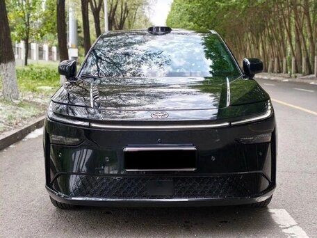 2025 Toyota bZ3X 58.3 kWh, чёрный, 2770000 рублей, вид 4