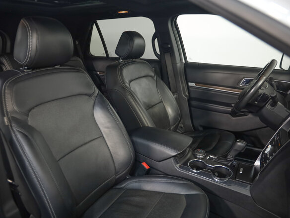 2017 Ford Explorer V Рестайлинг, белый, 2399777 рублей - вид 26