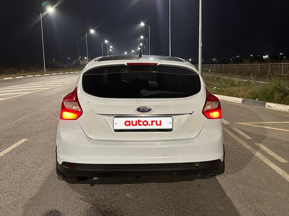 2014 Ford Focus III, белый, 400000 рублей - вид 6