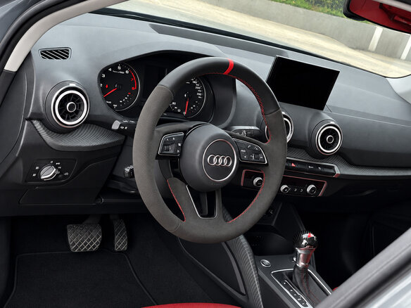 2023 Audi Q2 L 35 TFSI I Рестайлинг, серый, 1715000 рублей - вид 11