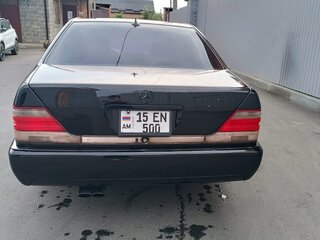 1993 Mercedes-Benz S-Класс 500 III (W140), чёрный, 280000 рублей, вид 3