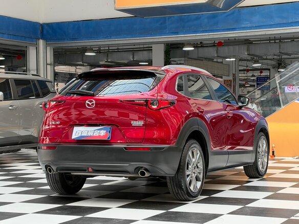 2023 Mazda CX-30 I, красный, 1608000 рублей - вид 3
