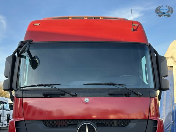 2017 Mercedes-Benz Actros, красный, 4200000 рублей - вид 8