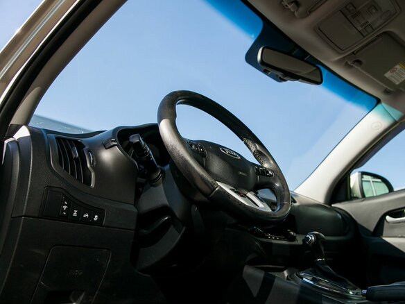 2013 Kia Sportage III, серебристый - вид 16