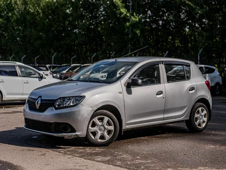 2014 Renault Sandero II, серый, 549000 рублей, вид 1