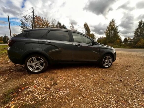 2024 Lada (ВАЗ) Vesta SW Cross I Рестайлинг (NG), серый - вид 4