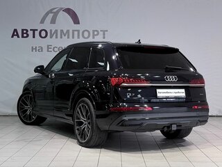 2021 Audi Q7 55 TFSI II (4M) Рестайлинг, чёрный, 6690000 рублей, вид 4
