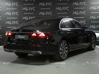 2025 Mercedes-Benz E-Класс 300 VI (W214, S214), чёрный, 10815000 рублей, вид 3