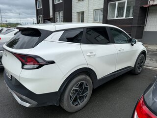 2023 Kia Sportage V, белый, 3600000 рублей, вид 4