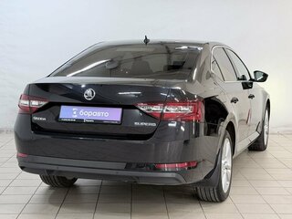 2016 Skoda Superb III, чёрный, 1600000 рублей, вид 4