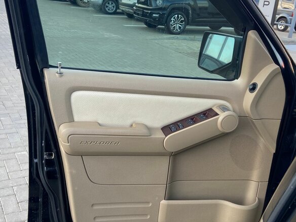 2008 Ford Explorer IV, чёрный, 1450000 рублей - вид 18