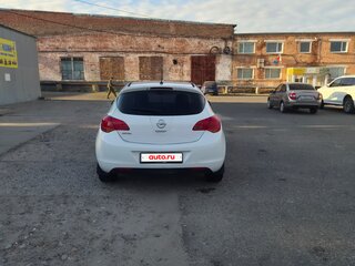 2011 Opel Astra J, белый, 720000 рублей, вид 3