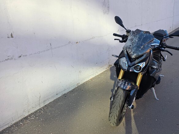 2017 BMW S 1000 R, серый, 1150000 рублей - вид 16