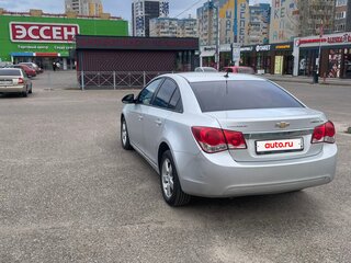 2012 Chevrolet Cruze I, серебристый, 600000 рублей, вид 4