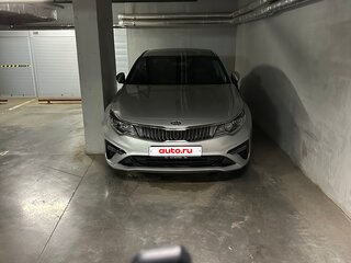 2019 Kia Optima IV Рестайлинг, серебристый, 1970000 рублей, вид 4