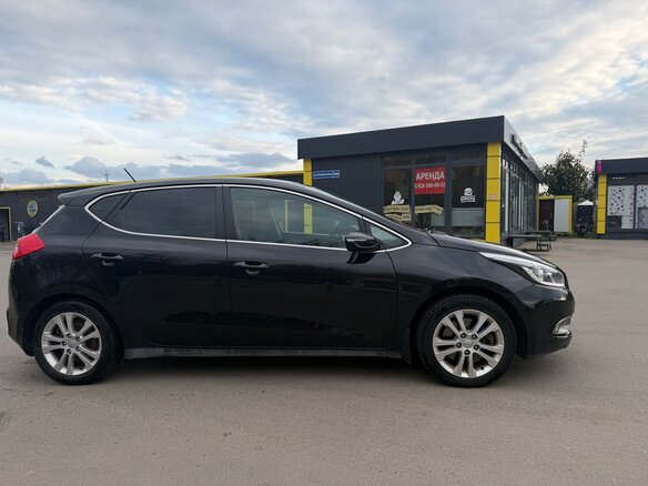 2015 Kia Ceed II, чёрный - вид 2