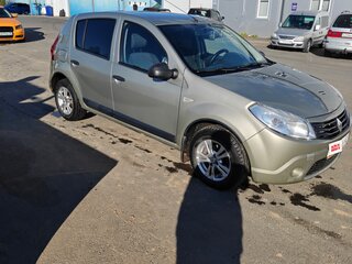 2010 Renault Sandero I, бежевый, 460000 рублей, вид 5
