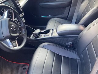 2018 Volvo XC40 I, белый, 2170000 рублей, вид 5