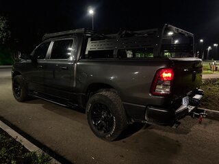 2019 Ram 1500 Quad Cab V, серый, 5800000 рублей, вид 4