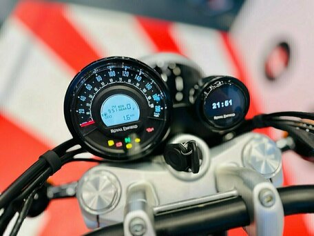 2026 Royal Enfield Super Meteor, чёрный, 744000 рублей, вид 5