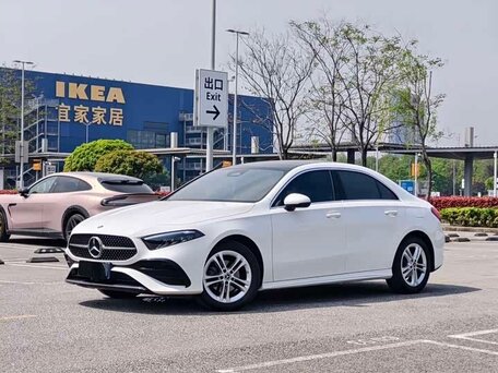 2023 Mercedes-Benz A-Класс 180 Long IV (W177) Рестайлинг, белый, 1540000 рублей, вид 1