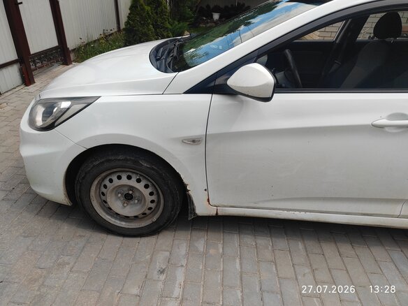 2011 Hyundai Solaris I, белый, 600000 рублей - вид 7
