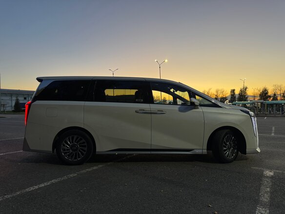 2024 GAC M8, белый, 5100000 рублей - вид 2