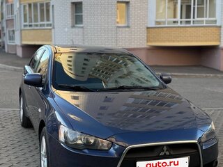 2011 Mitsubishi Lancer X Рестайлинг, синий, 650000 рублей, вид 4