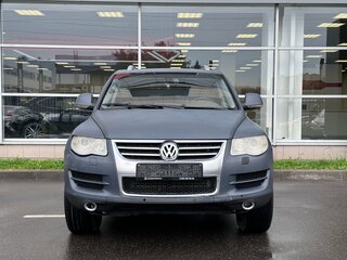 2008 Volkswagen Touareg I Рестайлинг, синий, 860000 рублей, вид 2