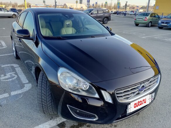 2013 Volvo S60 II, коричневый - вид 12