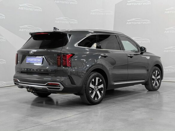 2020 Kia Sorento IV, серый, 3000000 рублей - вид 5