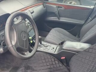 1998 Mercedes-Benz E-Класс 240 II (W210, S210), серебристый, 650000 рублей, вид 4