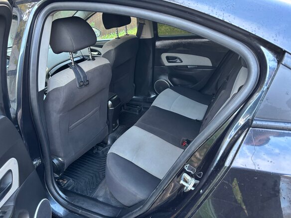 2012 Chevrolet Cruze I, чёрный, 735000 рублей - вид 10