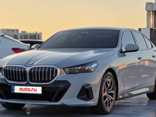 2026 BMW 5 серии 520i VIII (G60/G61/G68), серебристый, 7077777 рублей, вид 1
