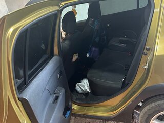 2017 Renault Sandero Stepway II, зелёный, 950000 рублей, вид 3
