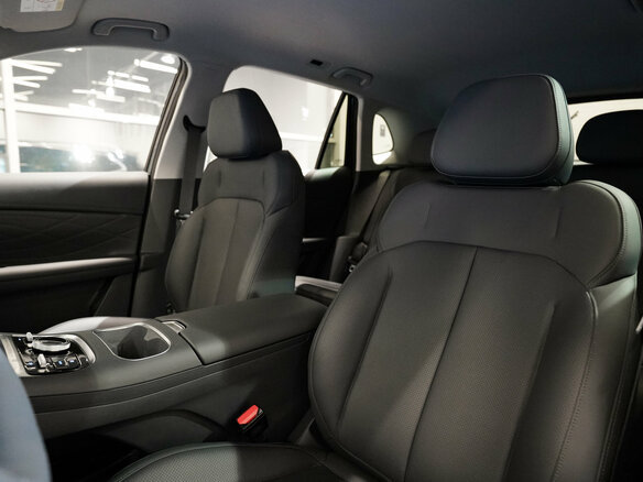 2026 Geely EX5 Гибрид EM-i, чёрный, 3669990 рублей - вид 15