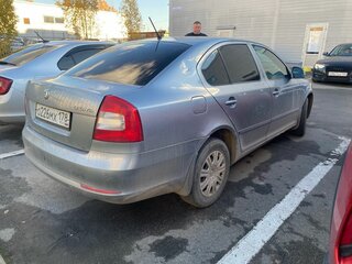 2013 Skoda Octavia II (A5) Рестайлинг, серый, 729000 рублей, вид 4