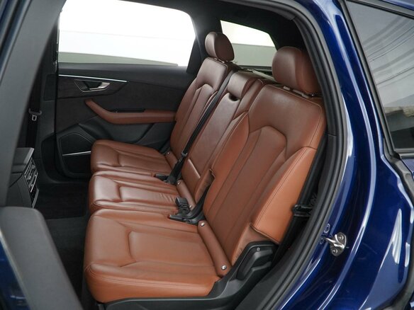 2020 Audi Q7 45 TDI II (4M) Рестайлинг, синий, 7333055 рублей - вид 9