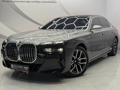 BMW 7 серии VII (G70)