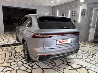 2025 Geely Monjaro (Xingyue L) I Рестайлинг (China Market), серебристый, 3490000 рублей, вид 3