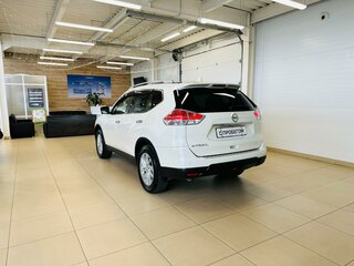 2018 Nissan X-Trail III Рестайлинг, белый, 2199900 рублей, вид 4
