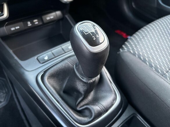 2018 Kia Rio X-Line IV, белый, 1019000 рублей - вид 19