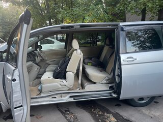 2014 Toyota ISis I Рестайлинг, серый, 1199000 рублей, вид 1