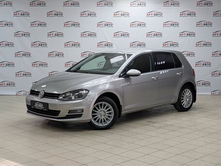 Volkswagen Golf VII