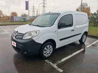 2013 Renault Kangoo II Рестайлинг, белый, 680000 рублей, вид 1